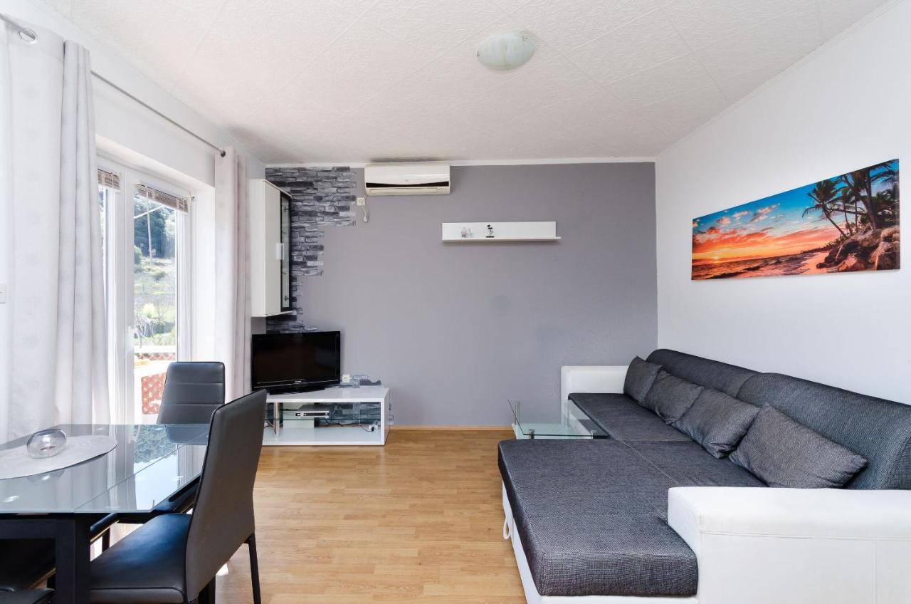 Apartments Luka Supetarska Draga Eksteriør bilde
